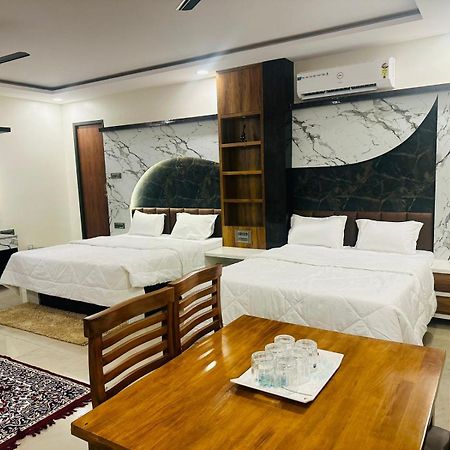 Hotel Yatri Nivas Sagara Exteriér fotografie