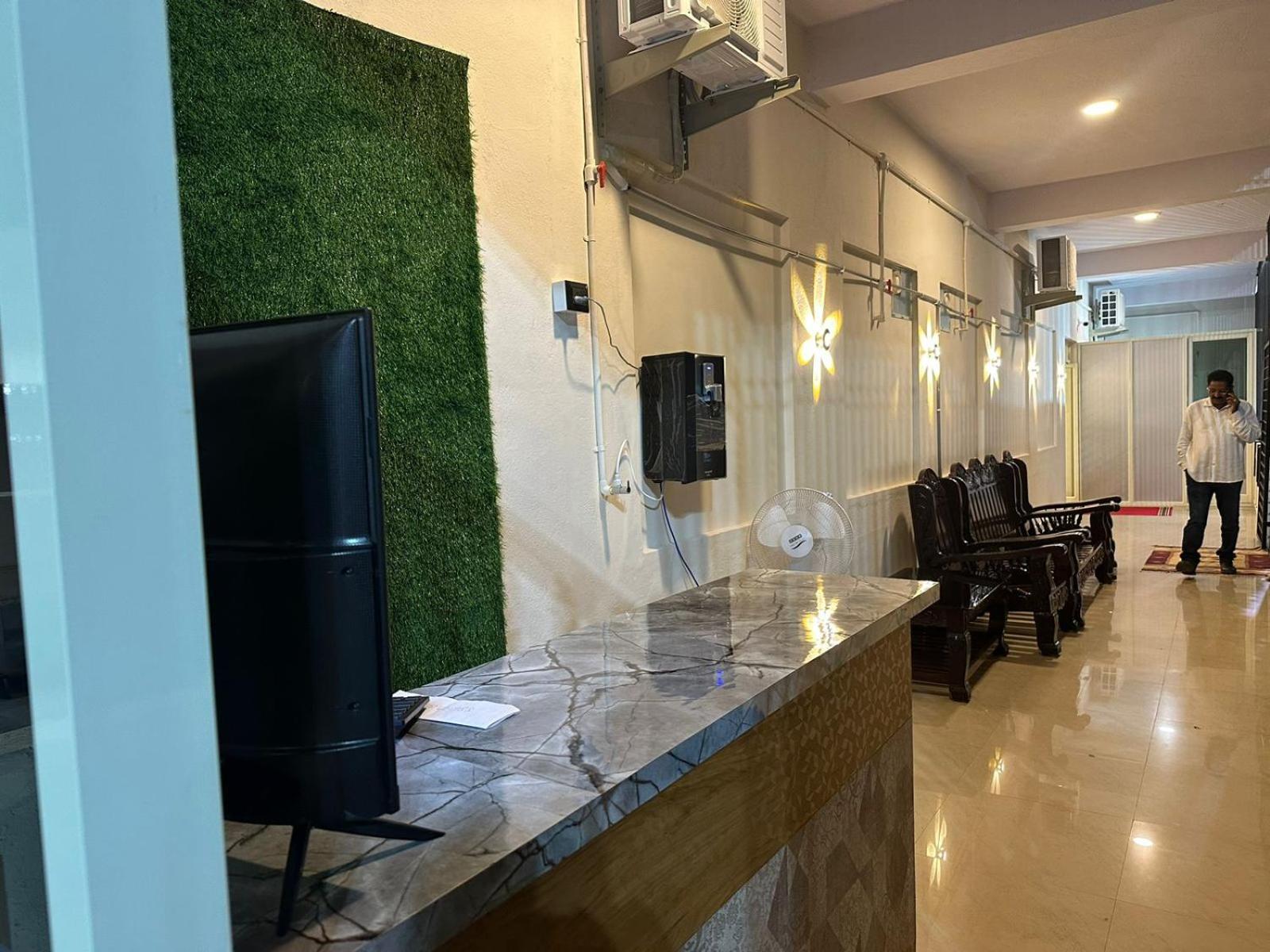Hotel Yatri Nivas Sagara Exteriér fotografie