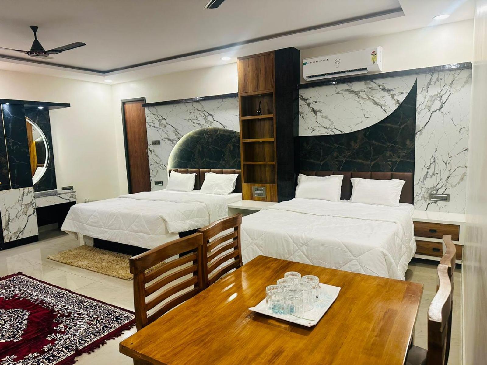 Hotel Yatri Nivas Sagara Exteriér fotografie